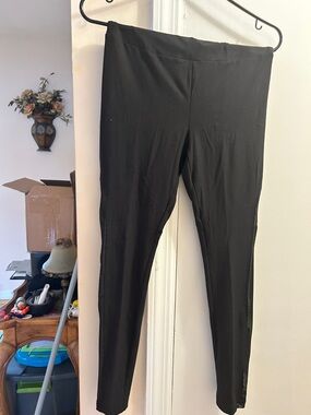 no Boundaries size Medium Black Leggings with Side Mesh brand new with tags